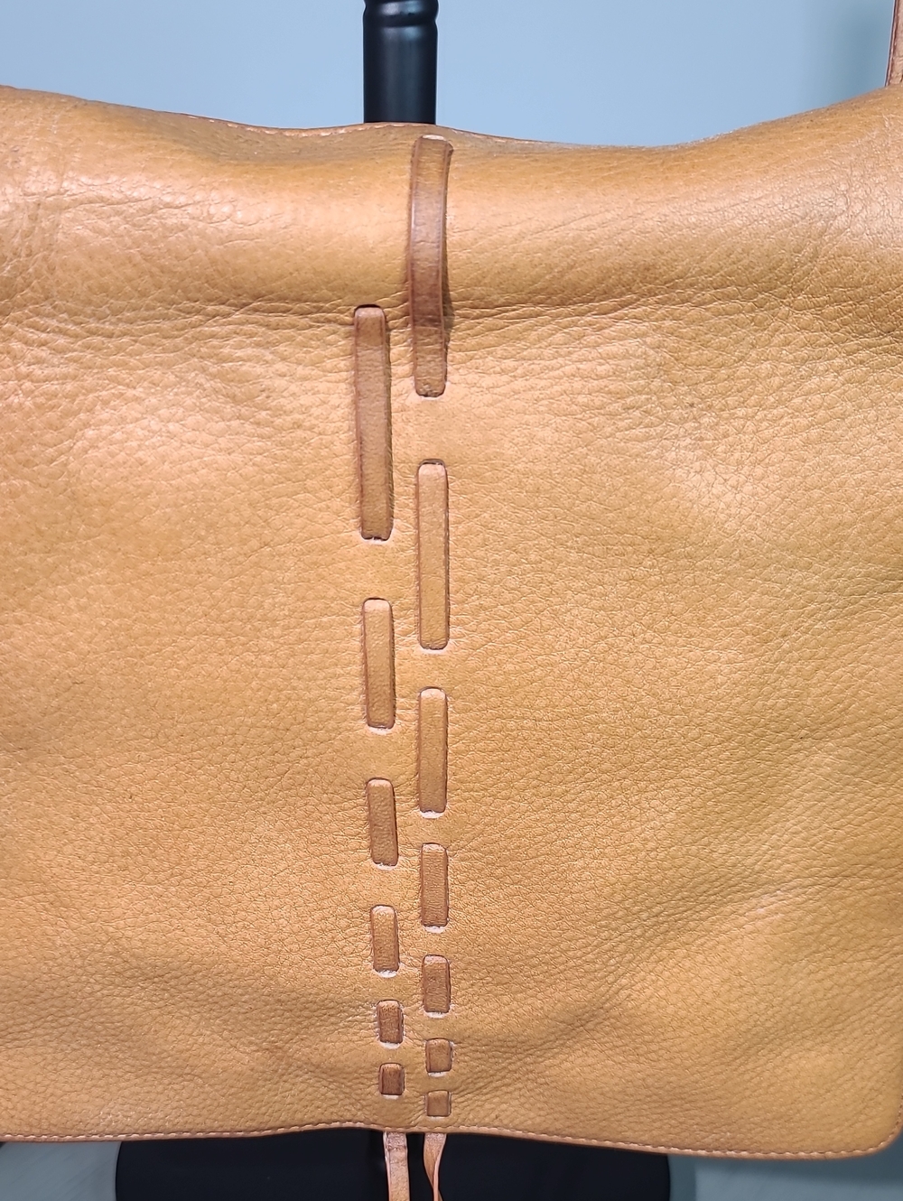 Hobo Thick Leather Crossbody Bag in Tan - Picture 5 of 13